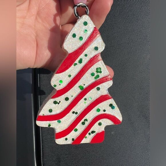 Little Debbie Christmas Cake Large Car Freshie Aloe & White Lilac - Picture 3 of 4